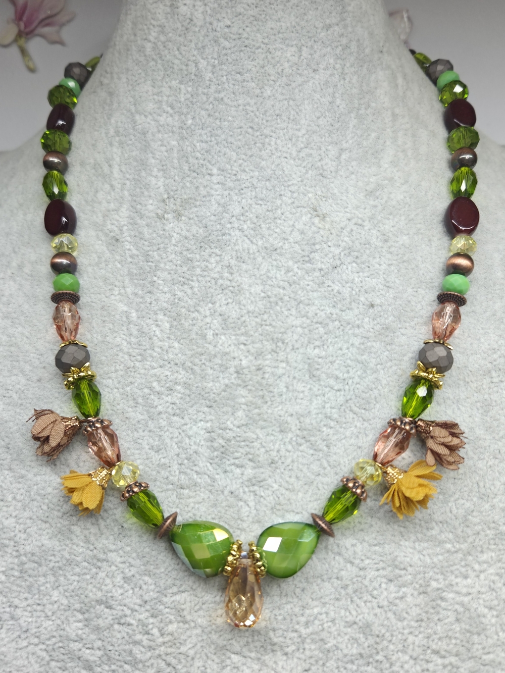 Handmade Green and Yellow Floral Bead Necklace - Women Jewelry